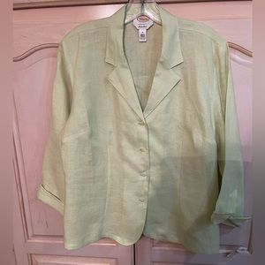 NWT Talbots light green linen blouse. Size 14,3/4 sleeves & rounded hem.